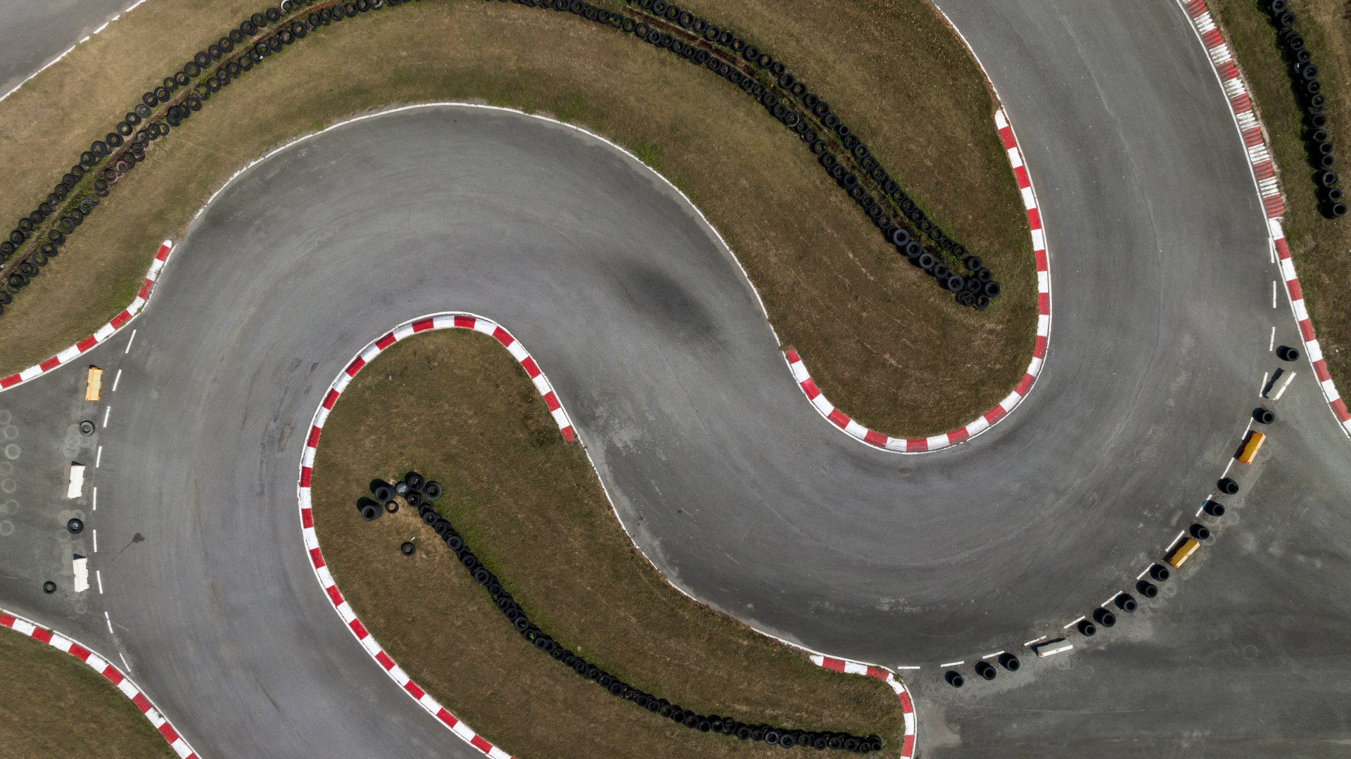 aerial-top-view-race-kart-track-track-for-auto-ra-2023-11-27-15-54-31-utc aerial-top-view-race-kart-track-track-for-auto-ra-2023-11-27-15-54-31-utc