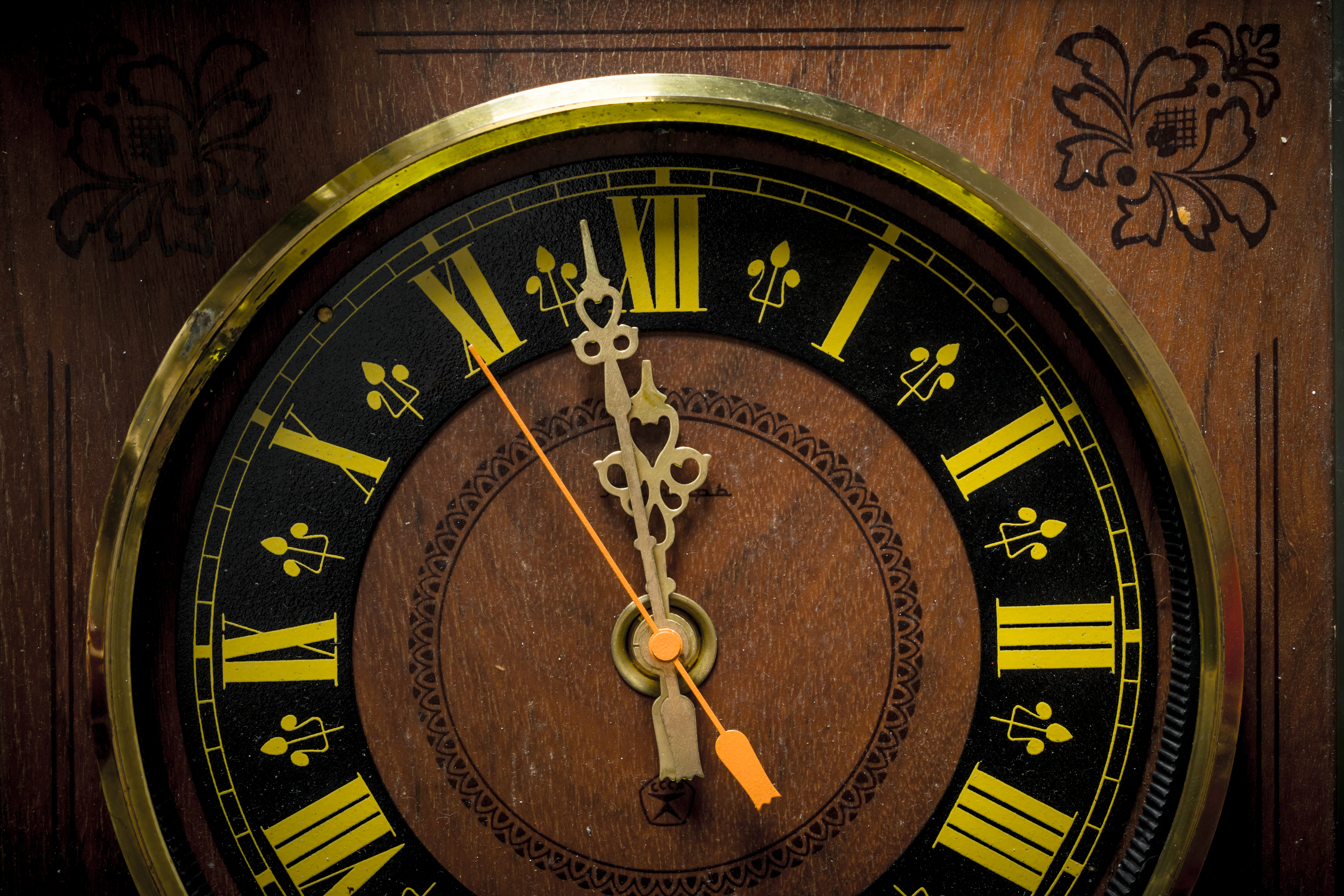 christmas-retro-clock-2024-09-12-19-54-30-utc